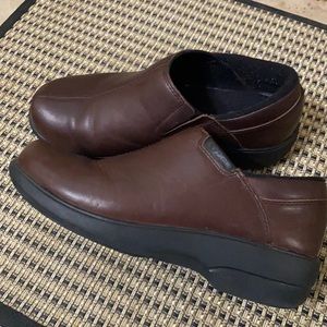 Crocs leather work shoes